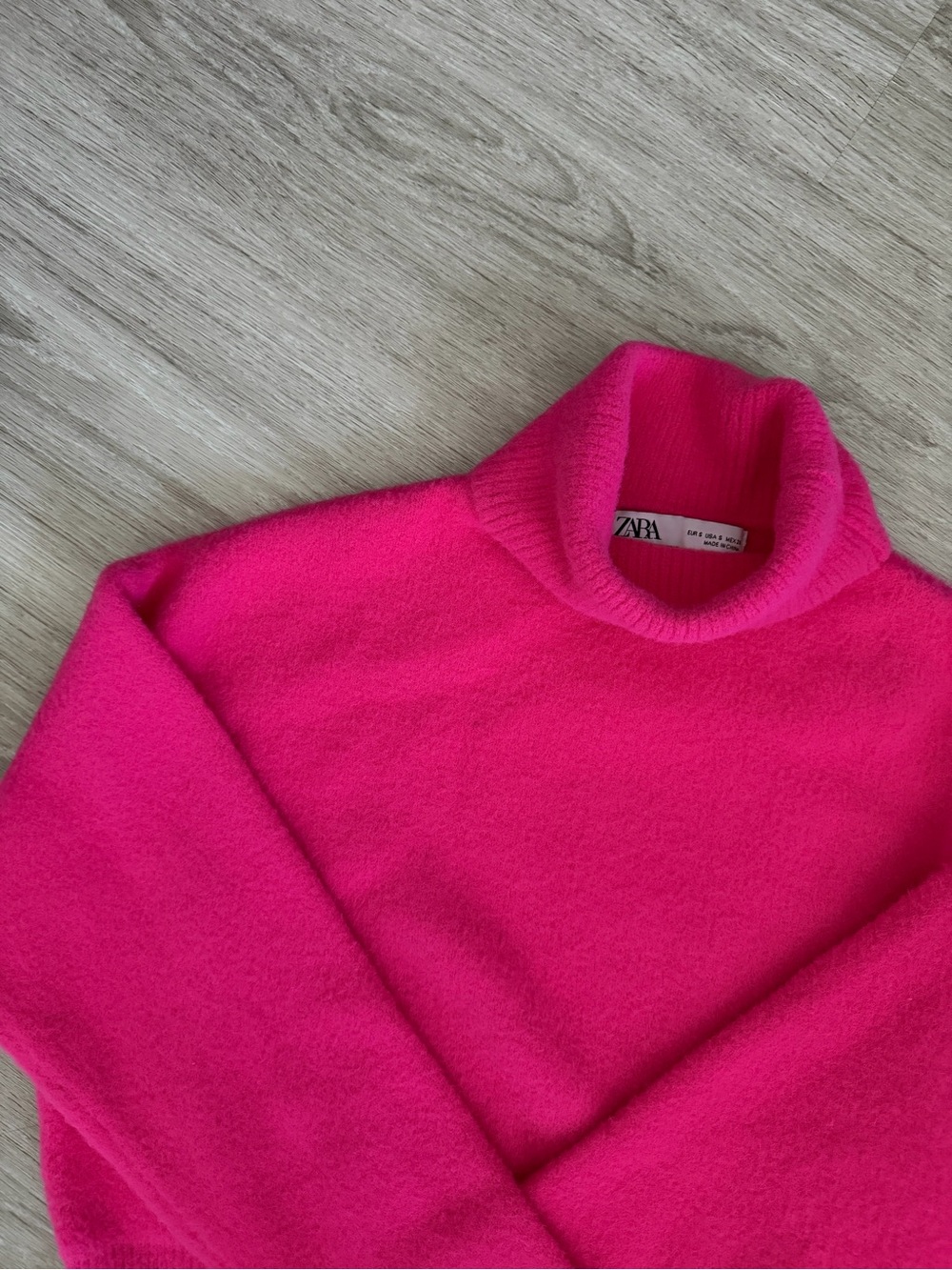 Zara Bright Hot Pink Turtleneck Sweater - Picture 4 of 6